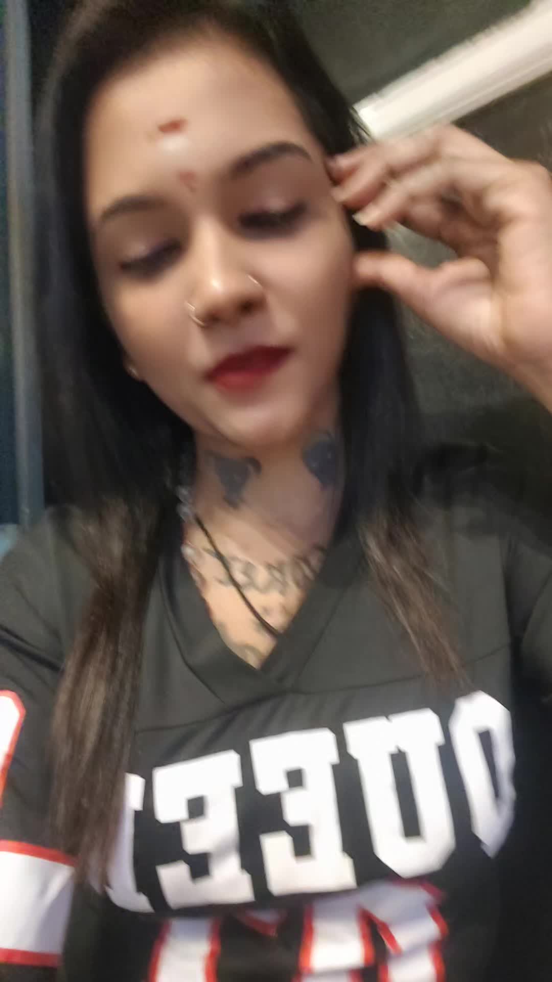 @Vaishnavi quinn๐ค๐