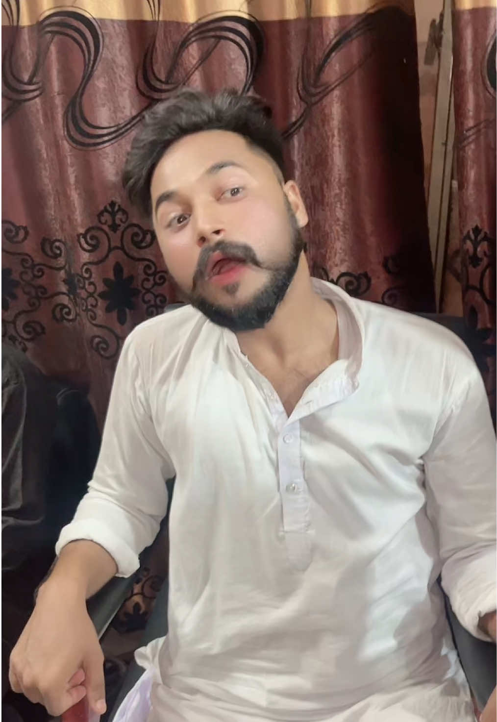 @،،♨️کنیرا🇵🇰سائیں♨️ ،،