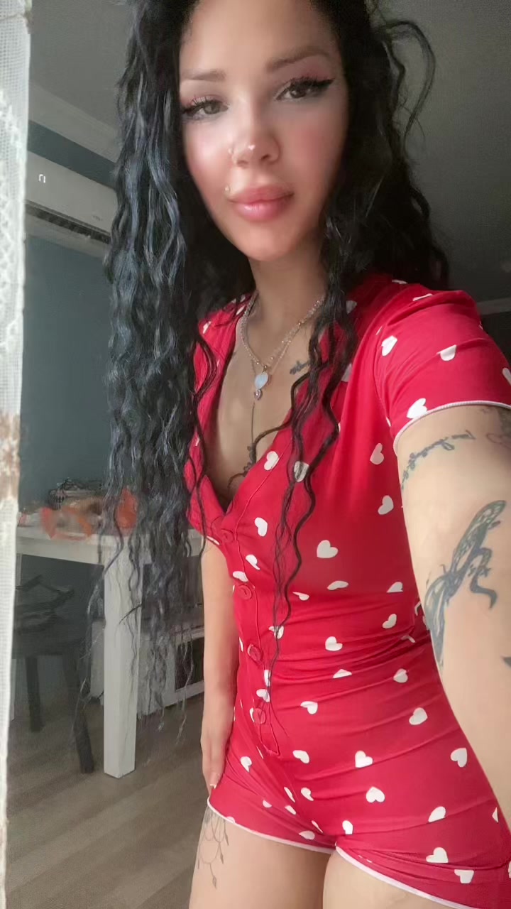 @Eceazra