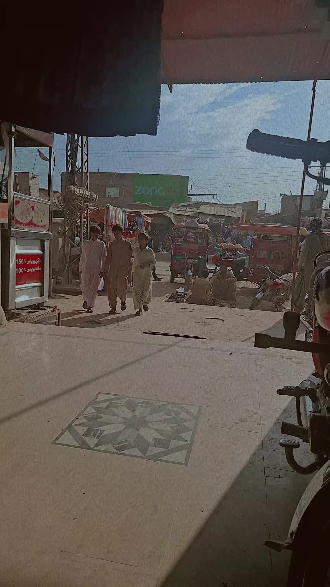 @Sumaan khalid 👮&zwj;♀️