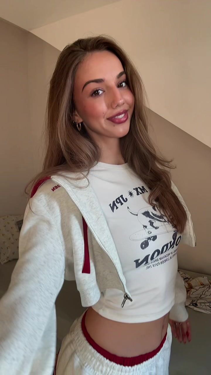 @vjola