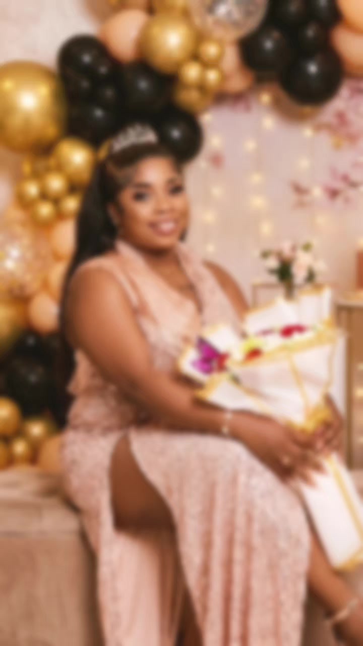 @Louna Chery