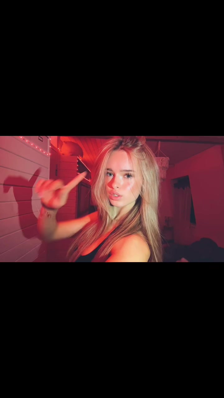 @𝐚𝐧𝐧𝐢.𝐱𝐜𝐜𝐱