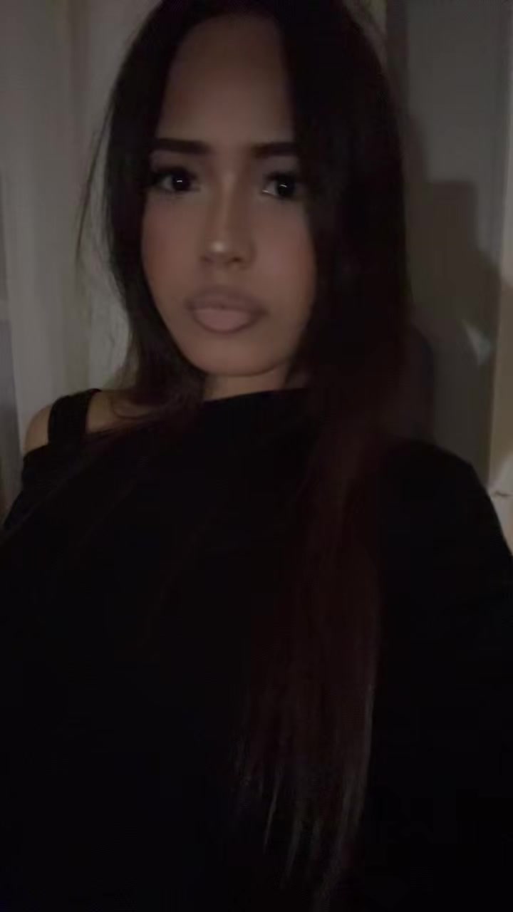 @dinacamon