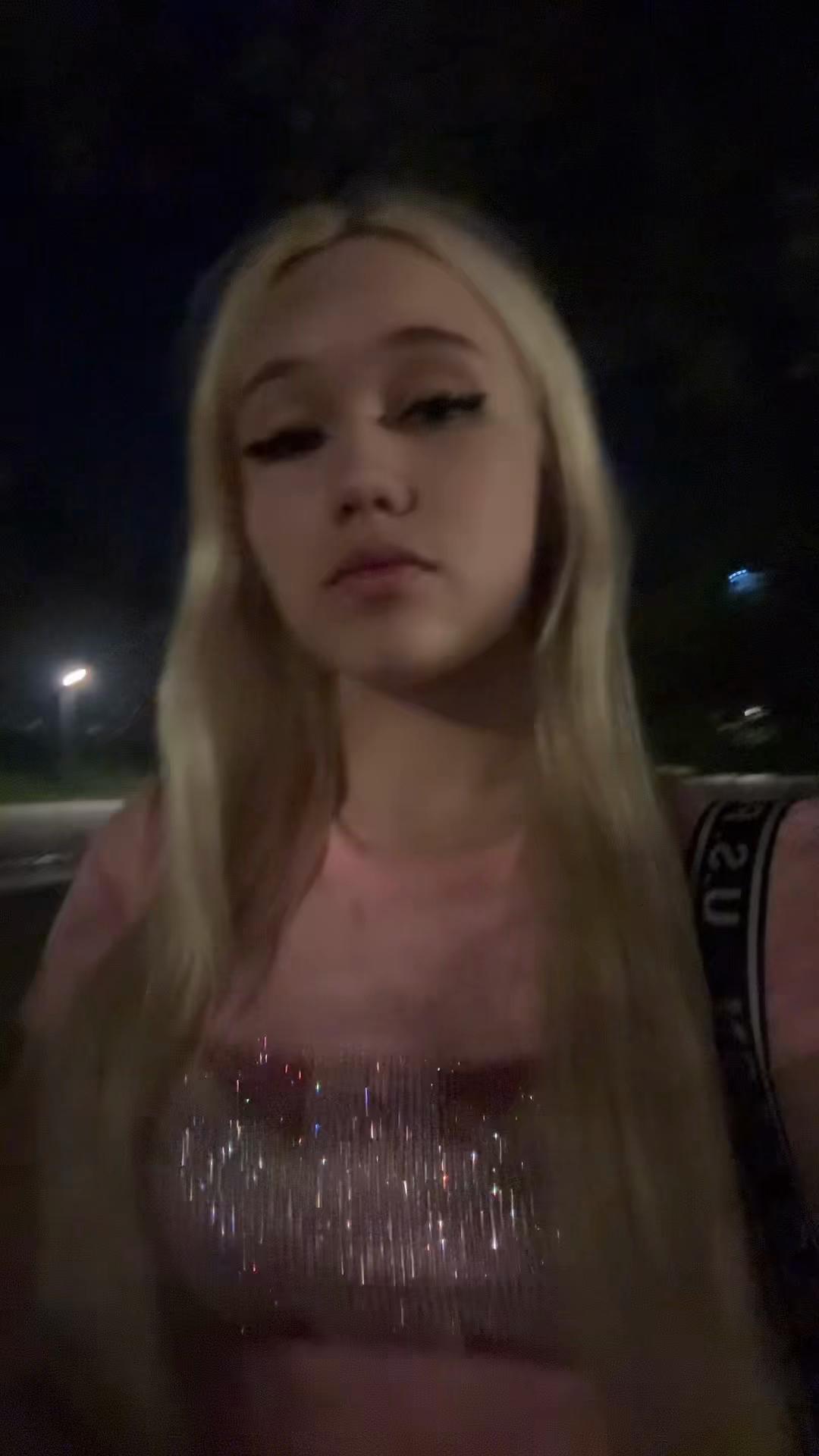 @𝔎𝔯𝔦𝔰