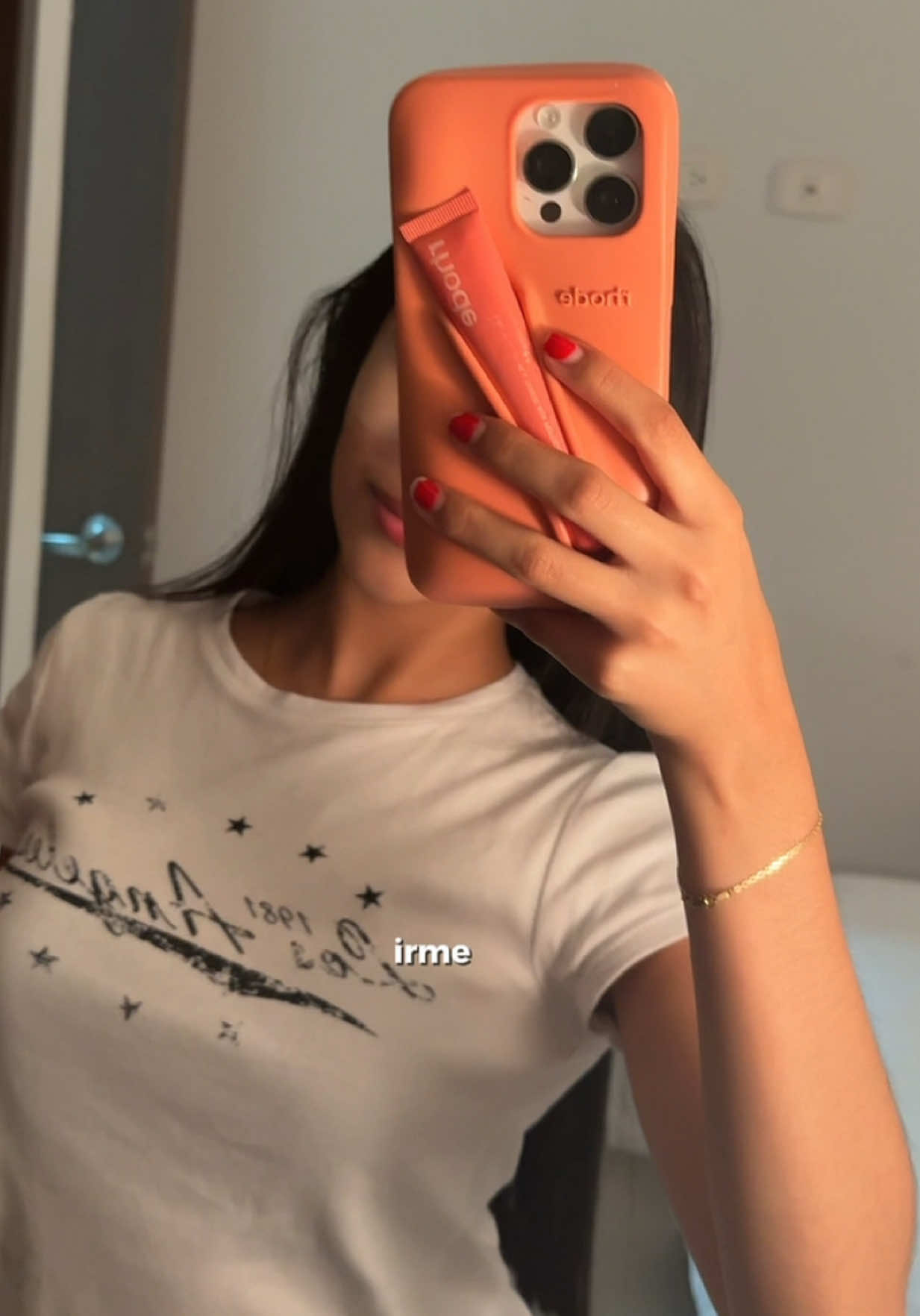 @isabellapiedrahitaa