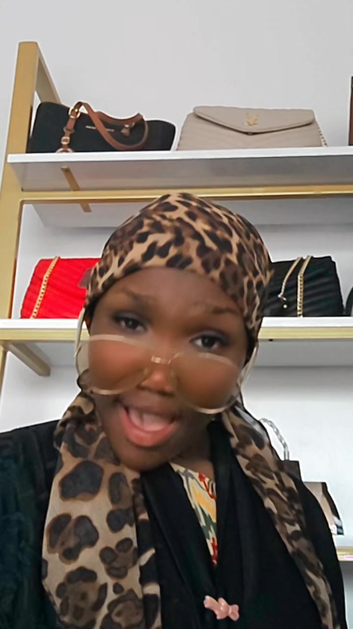 @RAHMAYNA 🤎🤍🤎