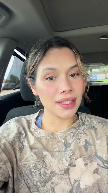 @LizzzRenee