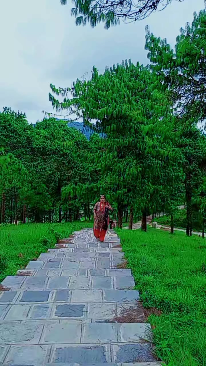 @GITA PARIYAR