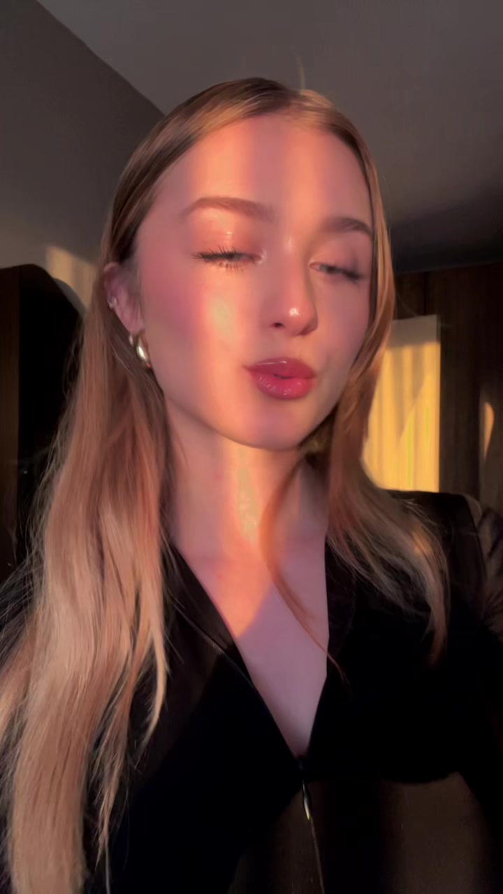 @Ilaydaa