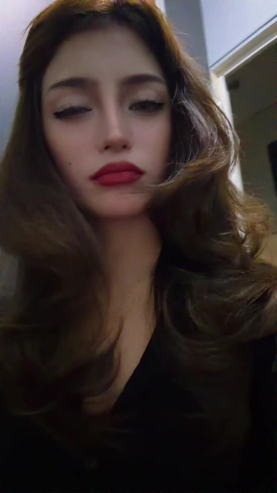 @𝔄𝔫𝔤𝔢𝔩 🦇
