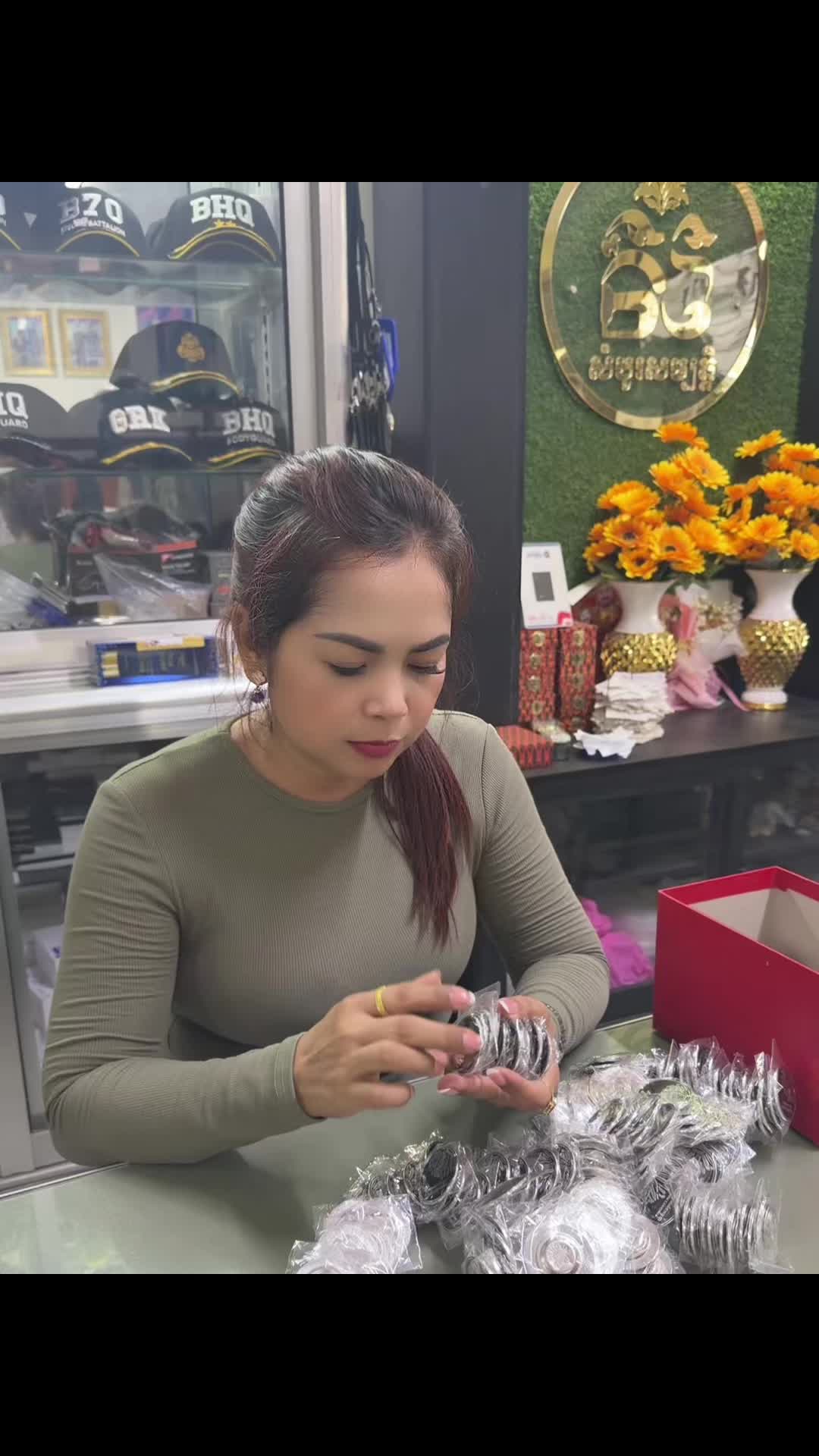 @សំបូរ សម្បត្តិ