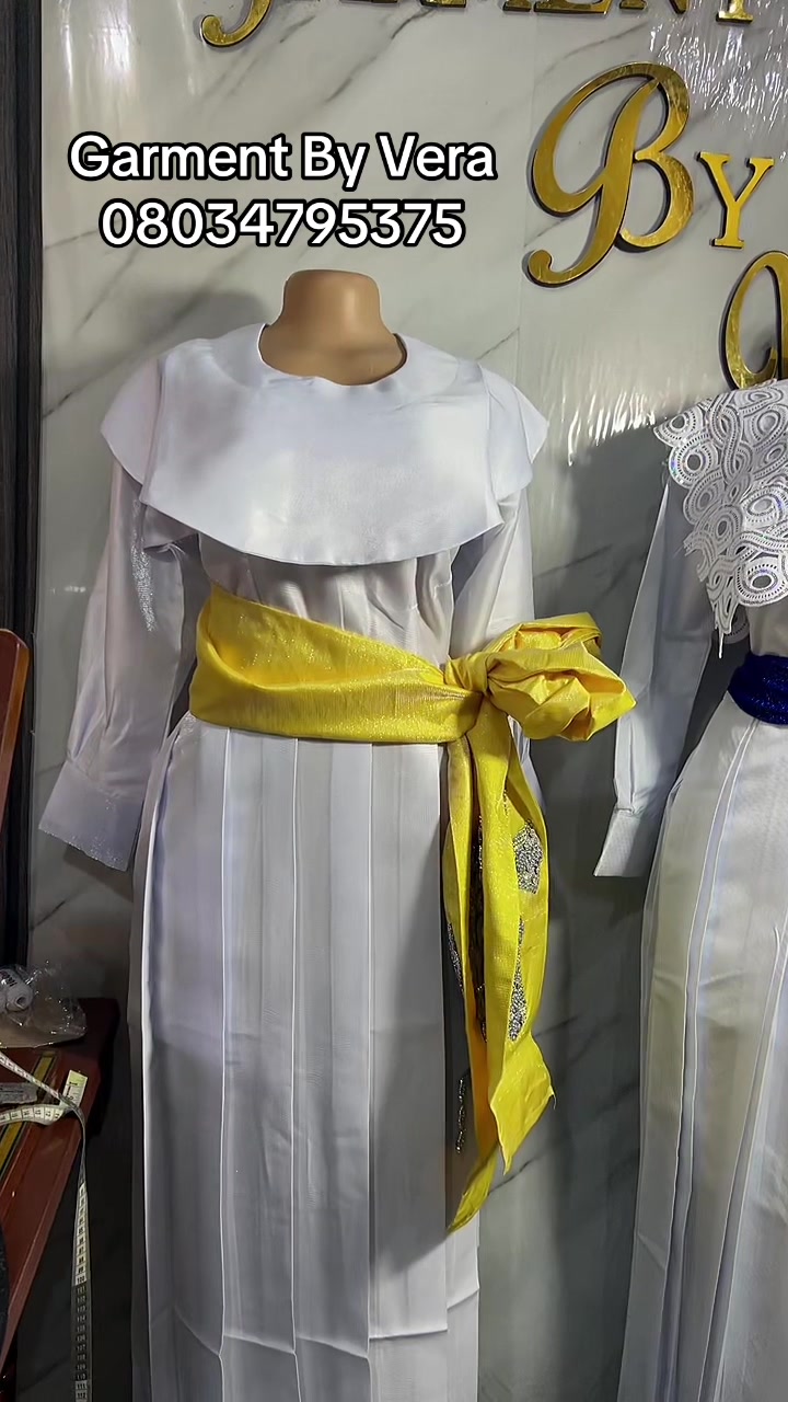 @GARMENT BY VERA