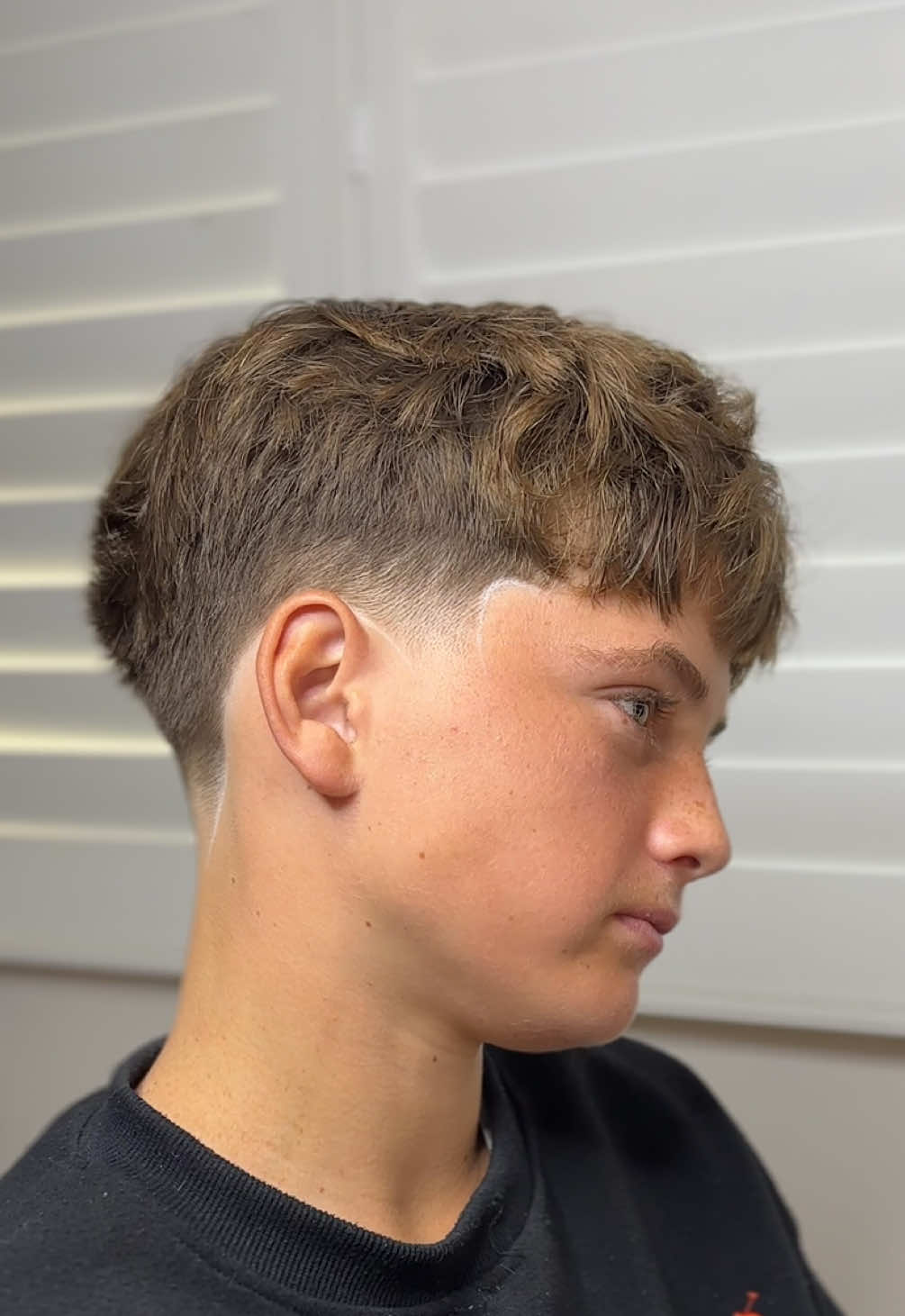 @OLI BARBER