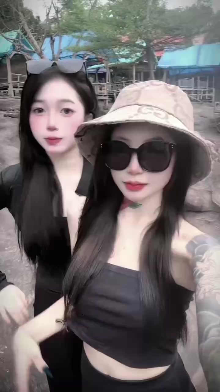 @小英[?] 14.7K🇱🇦🇹🇼 🤍