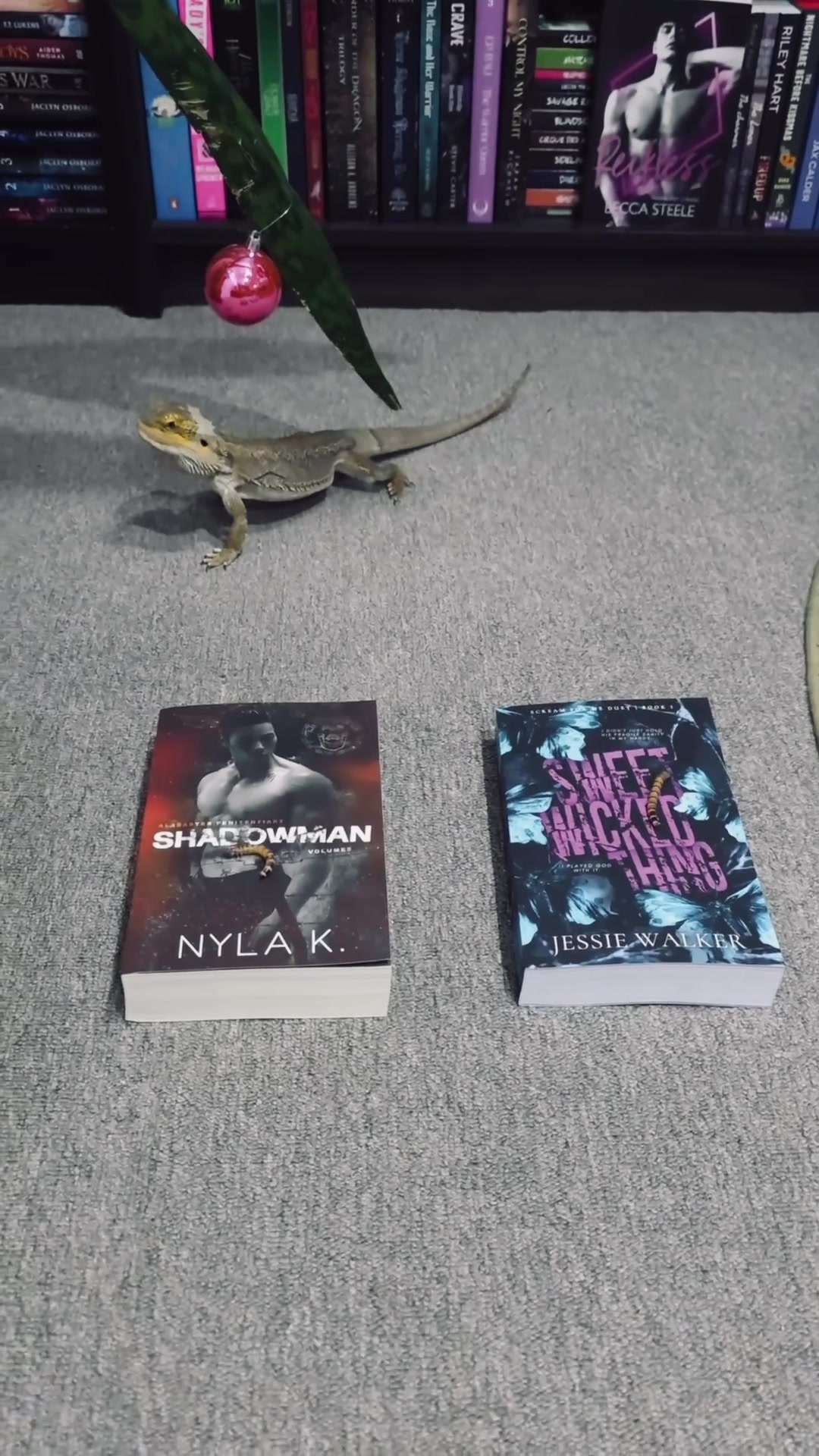 @Jazzmin reads with Groot