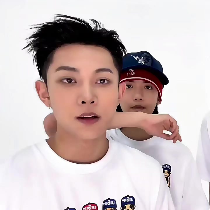@🖤 ryulwoo 🤍