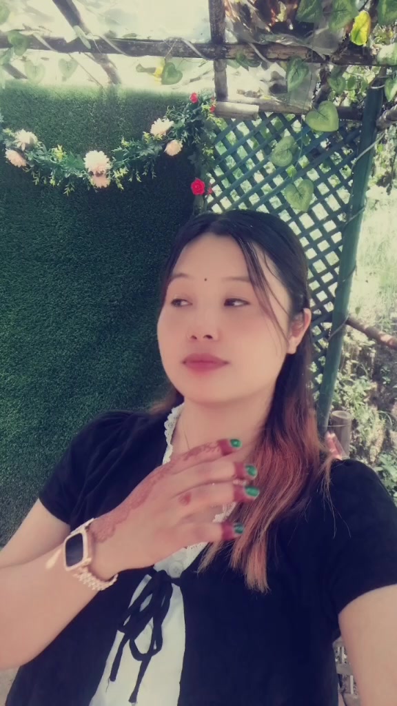 @ANUSHKA🤗