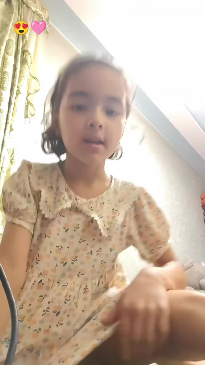 @MENINASAPECCA13