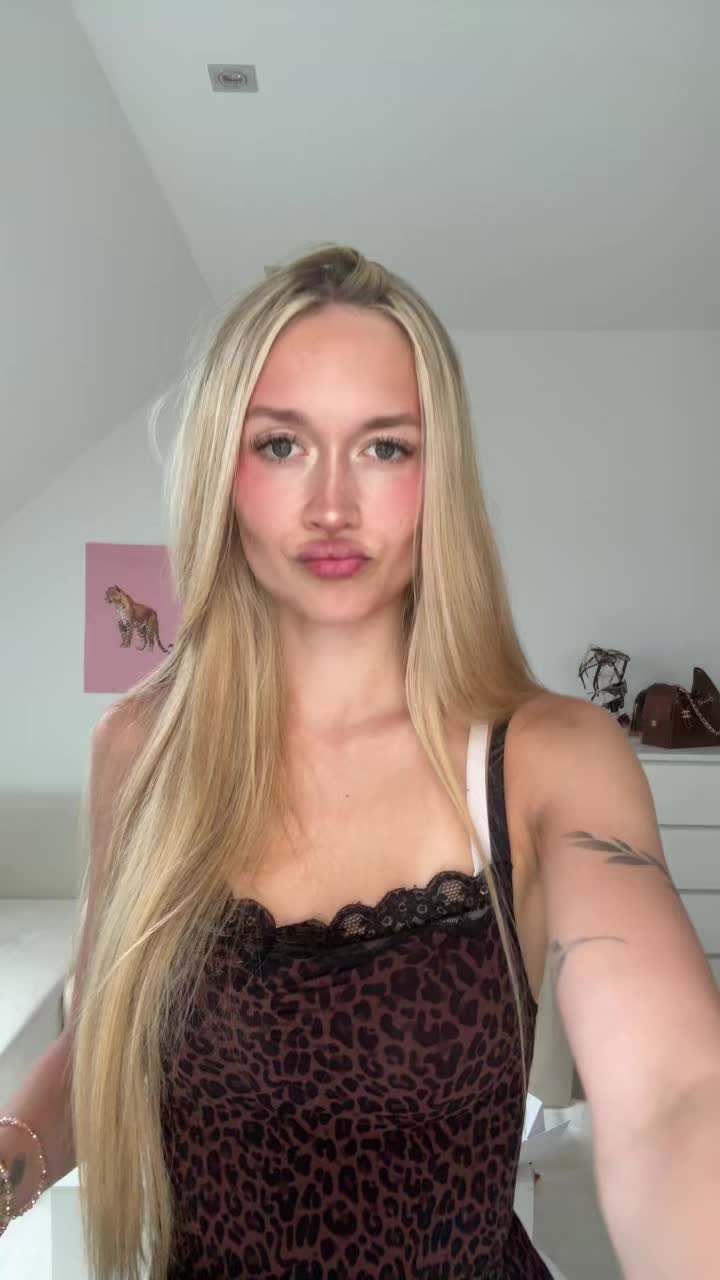 @lauraelismaria