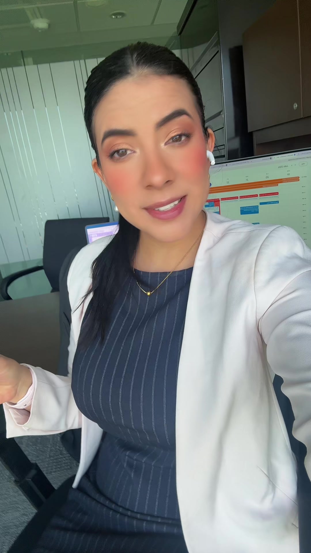 @Eluzmar Alviarez