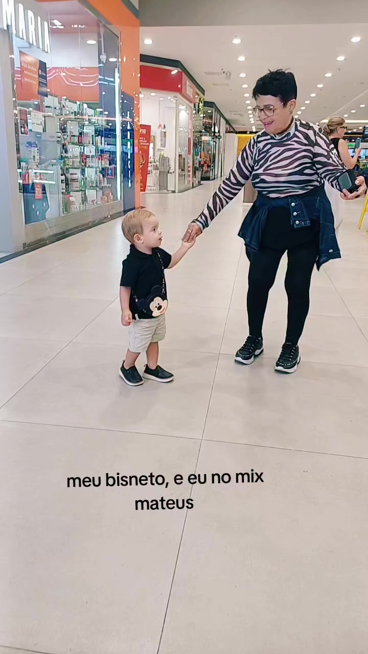 @Dançarina dos shoppings