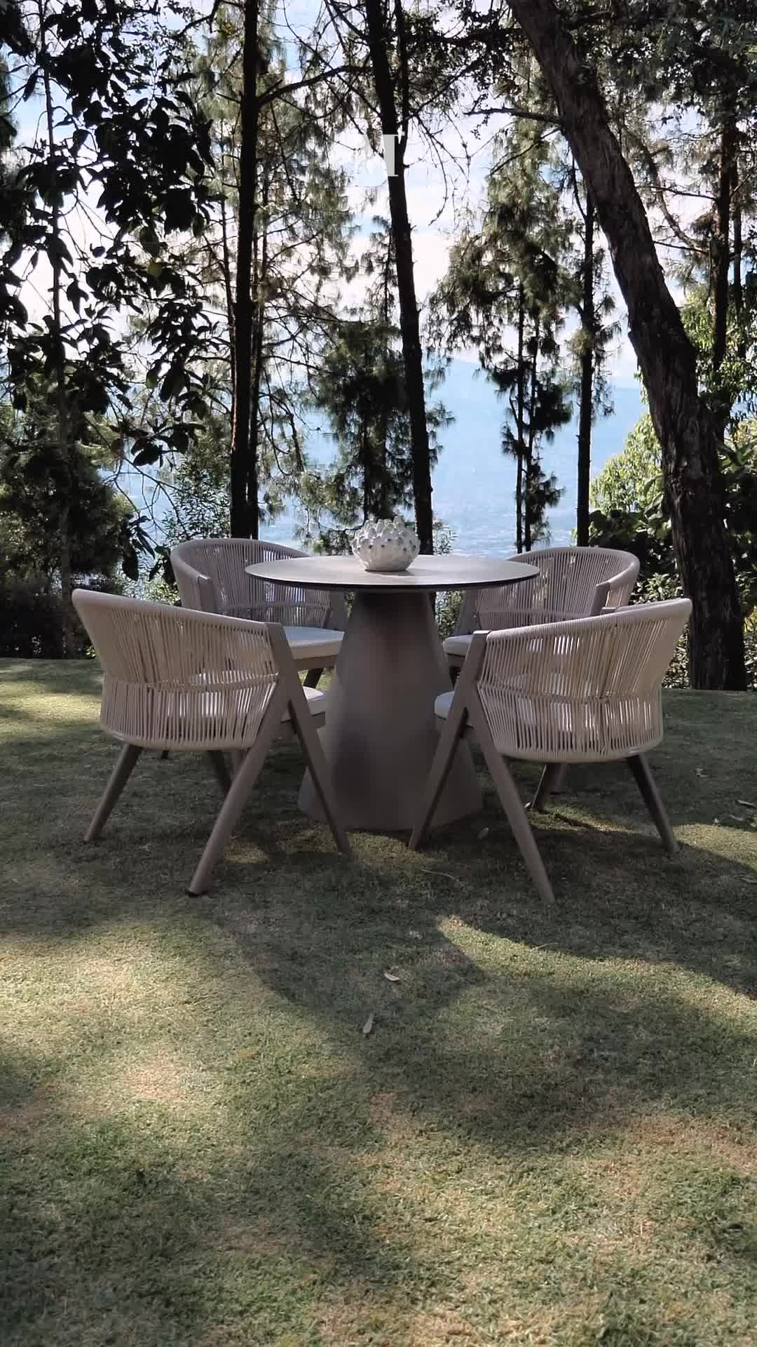 @Monteyana