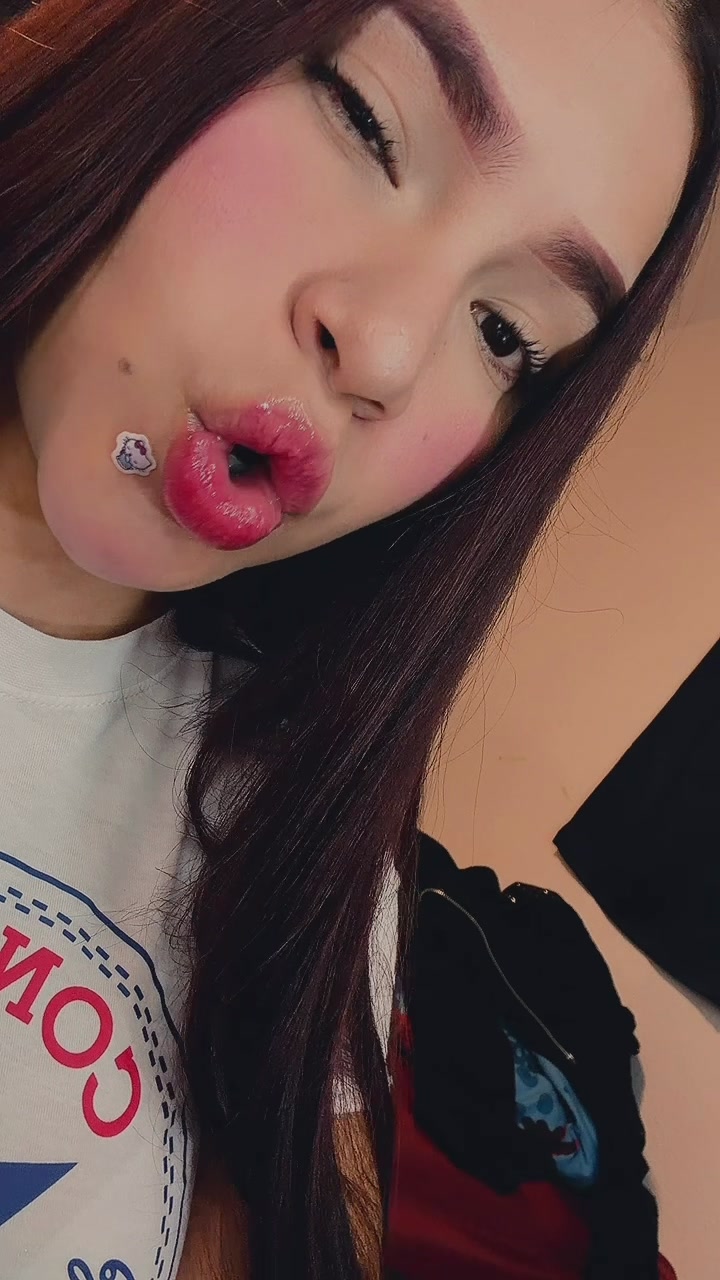 @Luna❤️&zwj;🔥🦦✌🏻