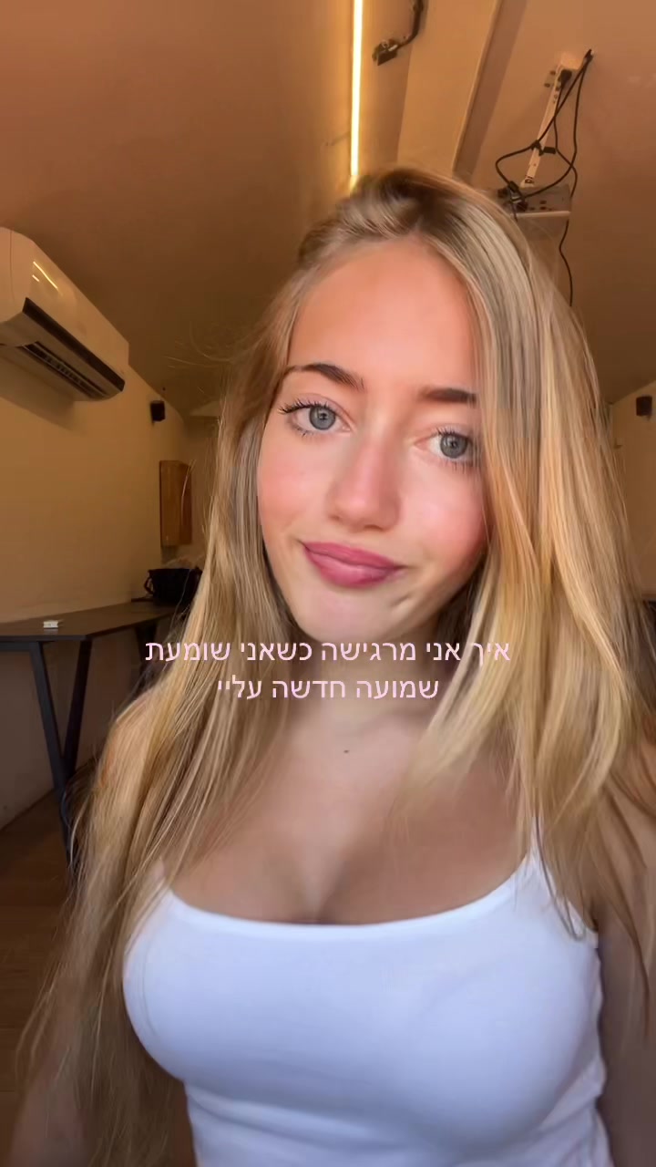 @Dumb_blonde