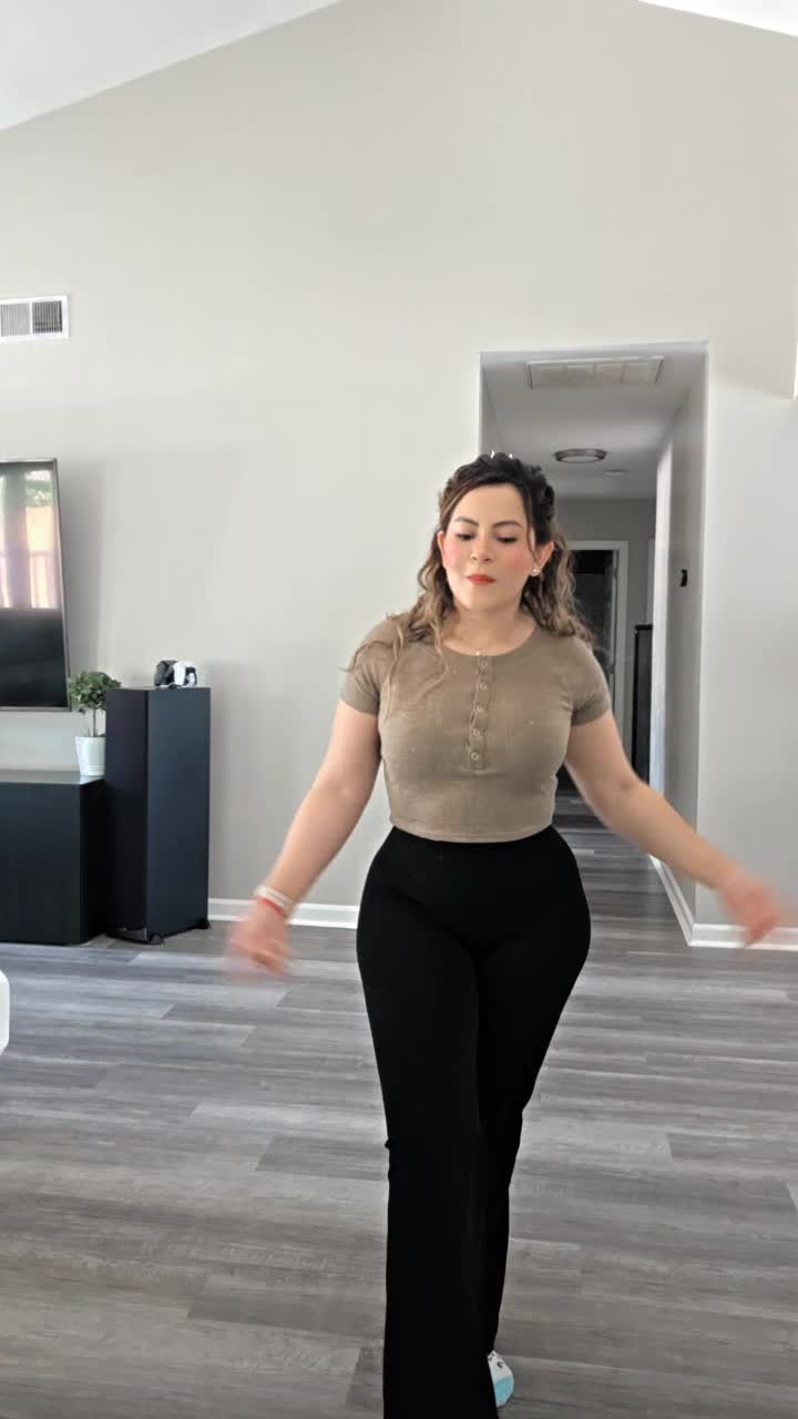 @😘Roxxy_flores🇸🇻💕