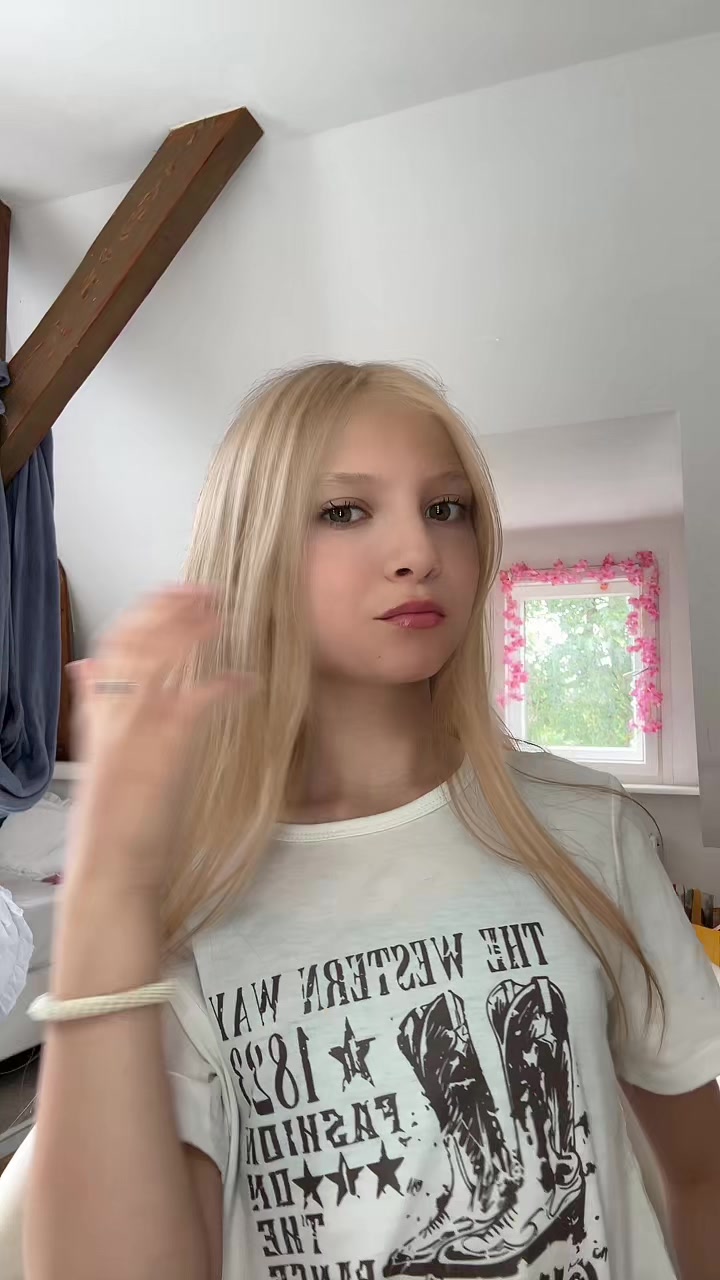 @🐰Это Вика🌸