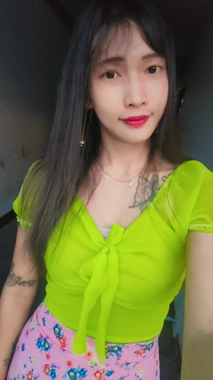 @🌿Kay Thi Khaing🌿(ဖြူးသူလေး)