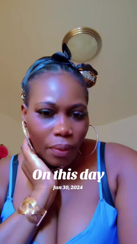 @mother of 8/ queen Nikki