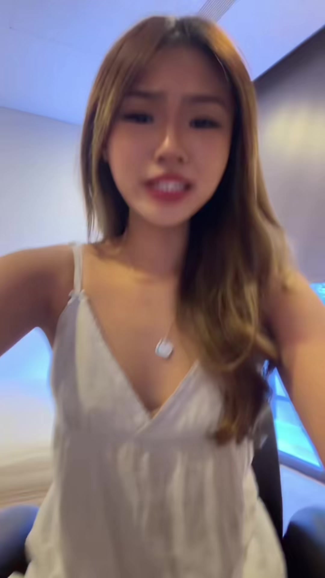 @laura