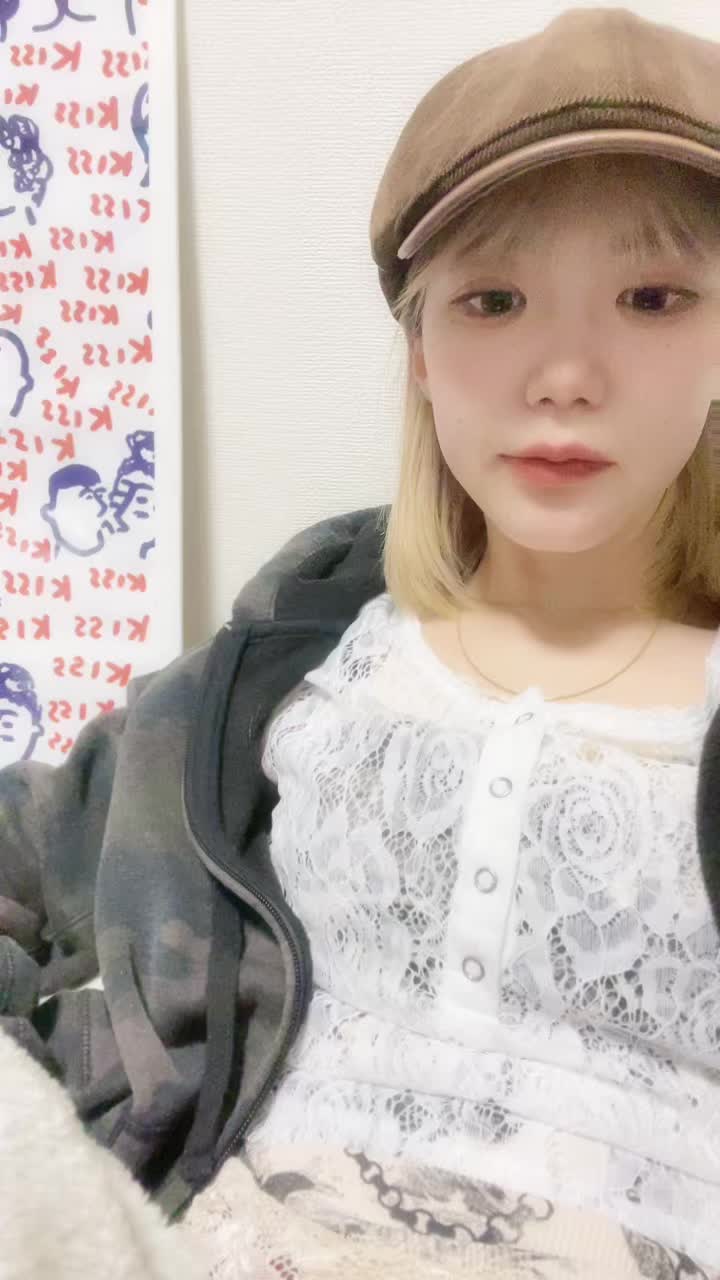 @へそピ開けたいでも痛そう