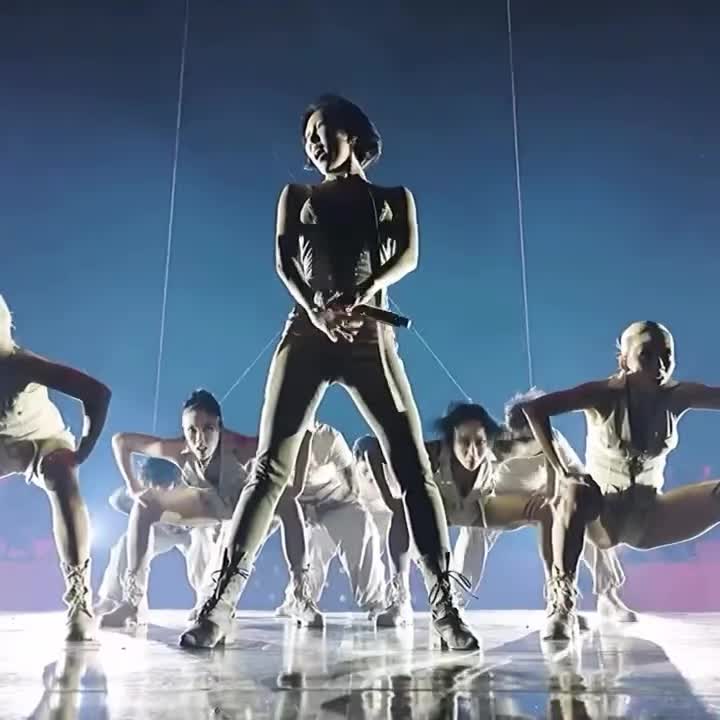 @Vitória
