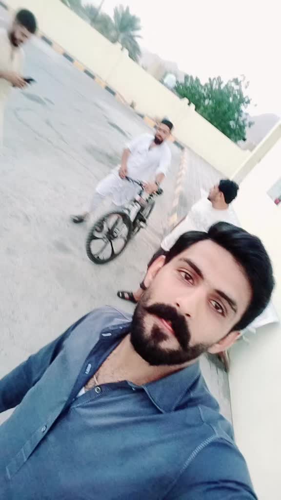 @ladla sheikh 26 🇴🇲