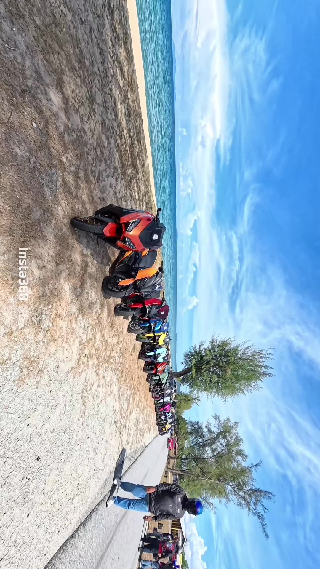 @ahli mesyuarat tingkap