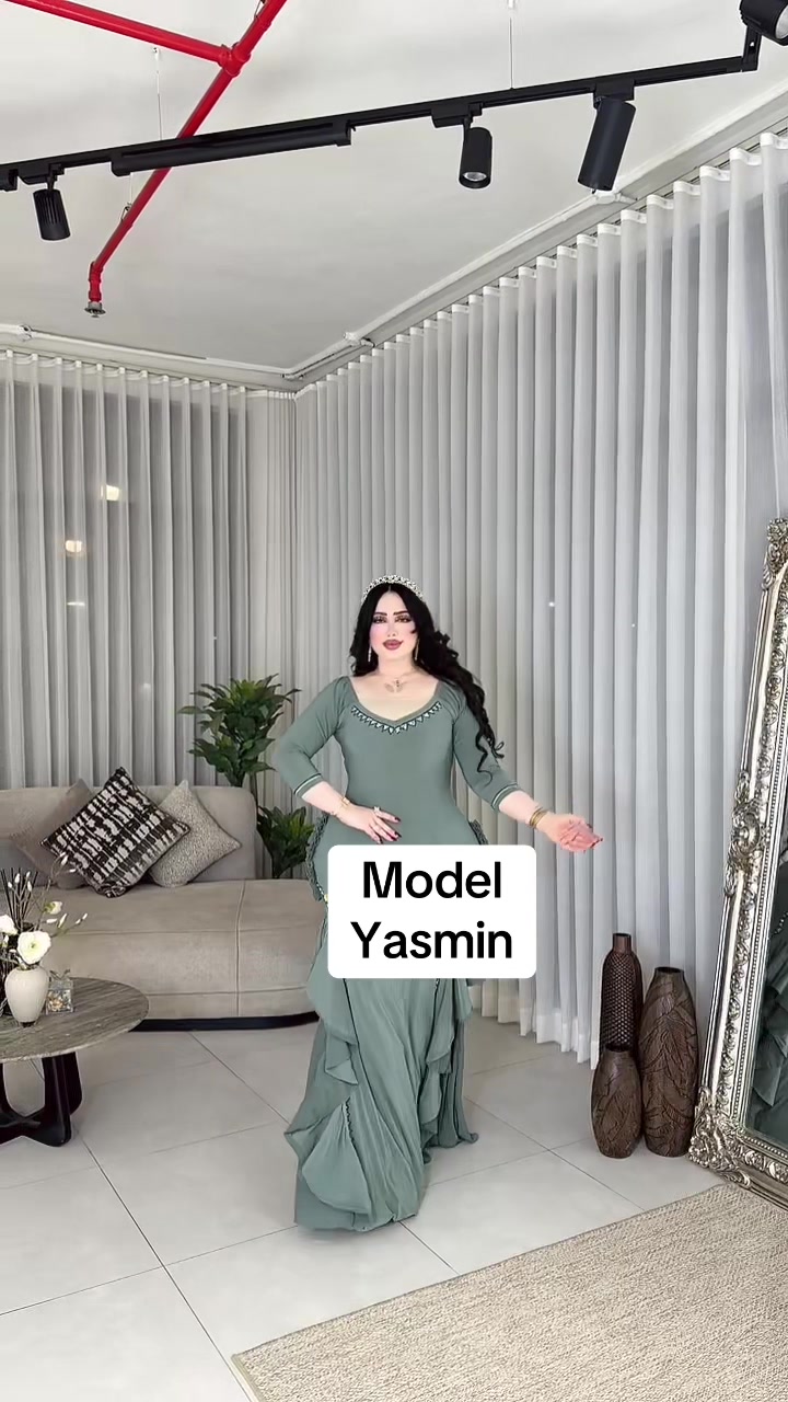 @Model yasmin ๐