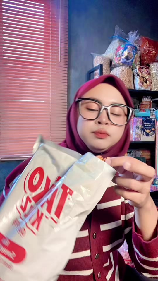 @delanurmalasari