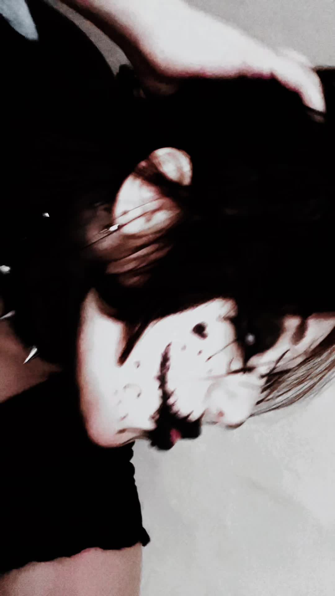 @living.dead.girl.7