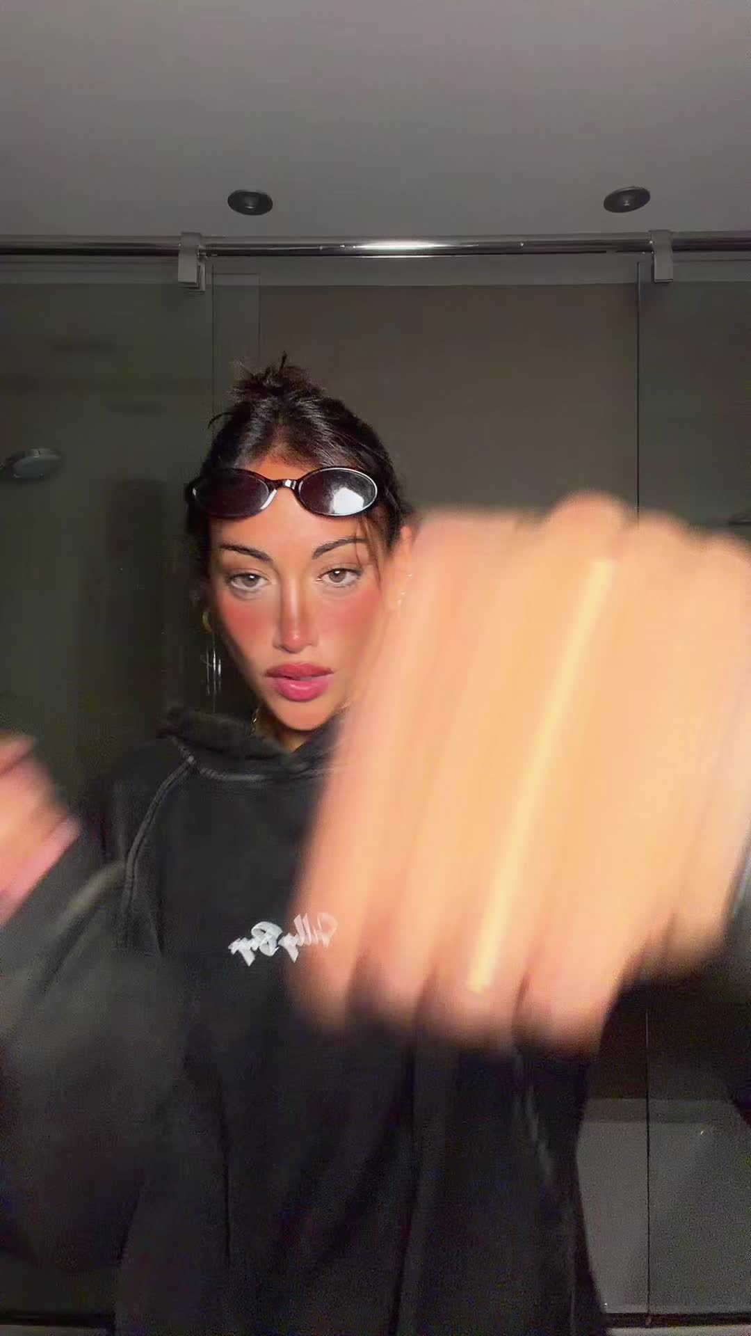 @LIA MIZRAHI
