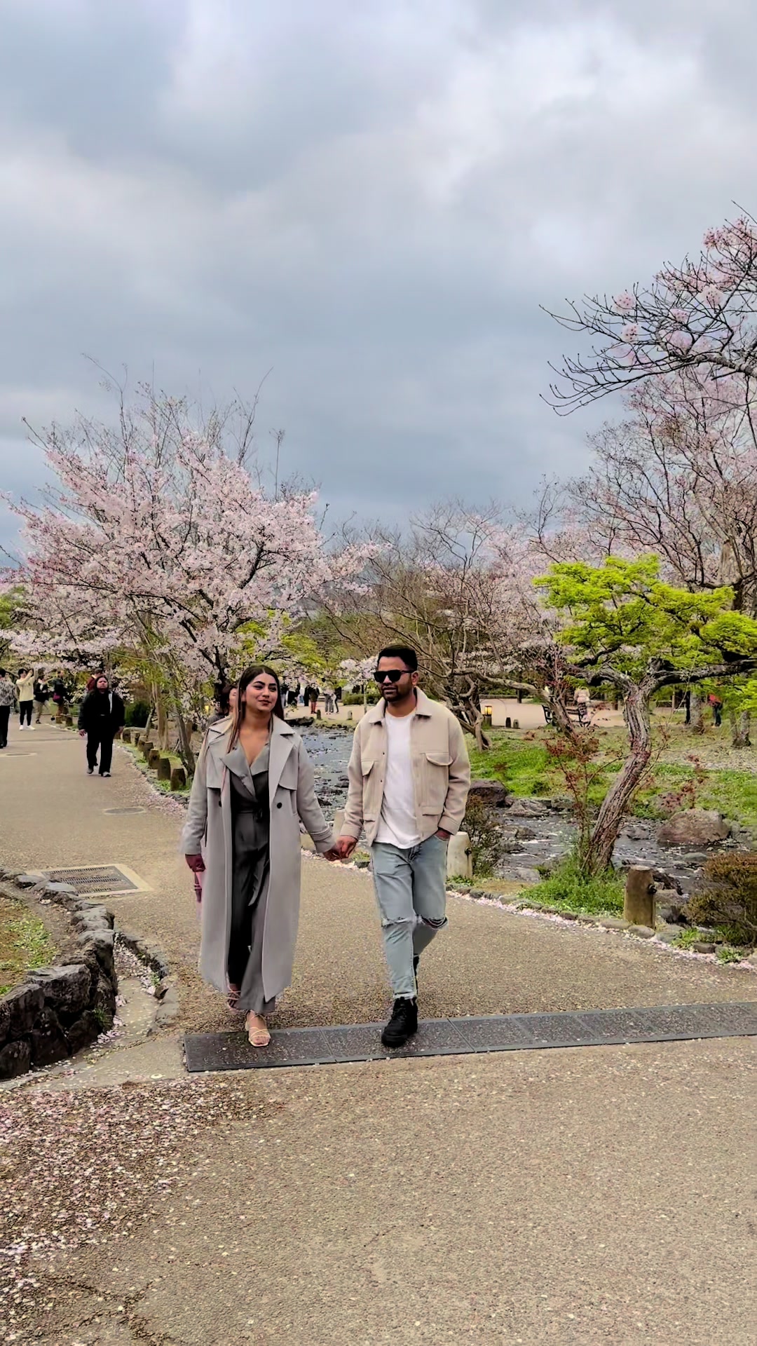 @@The Luxmegiri🦋. 🇯🇵