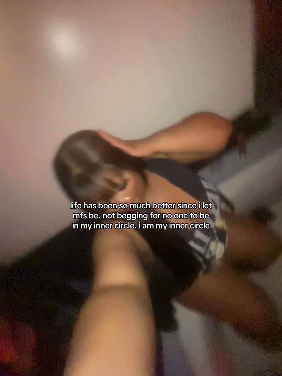 @Dej🦋