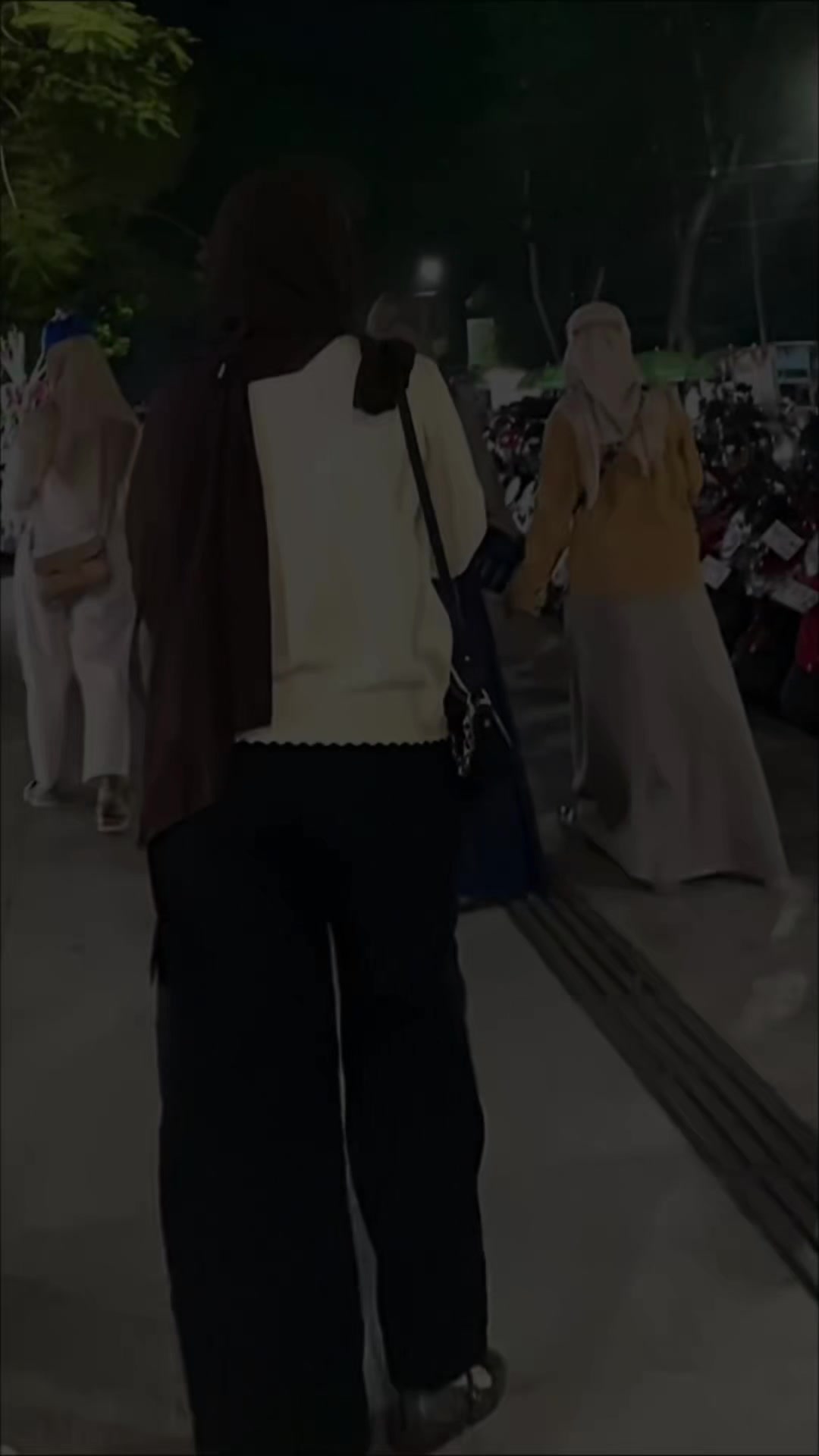 @𝓐𝓿𝓲𝓽𝓪 ⋆ 𐙚