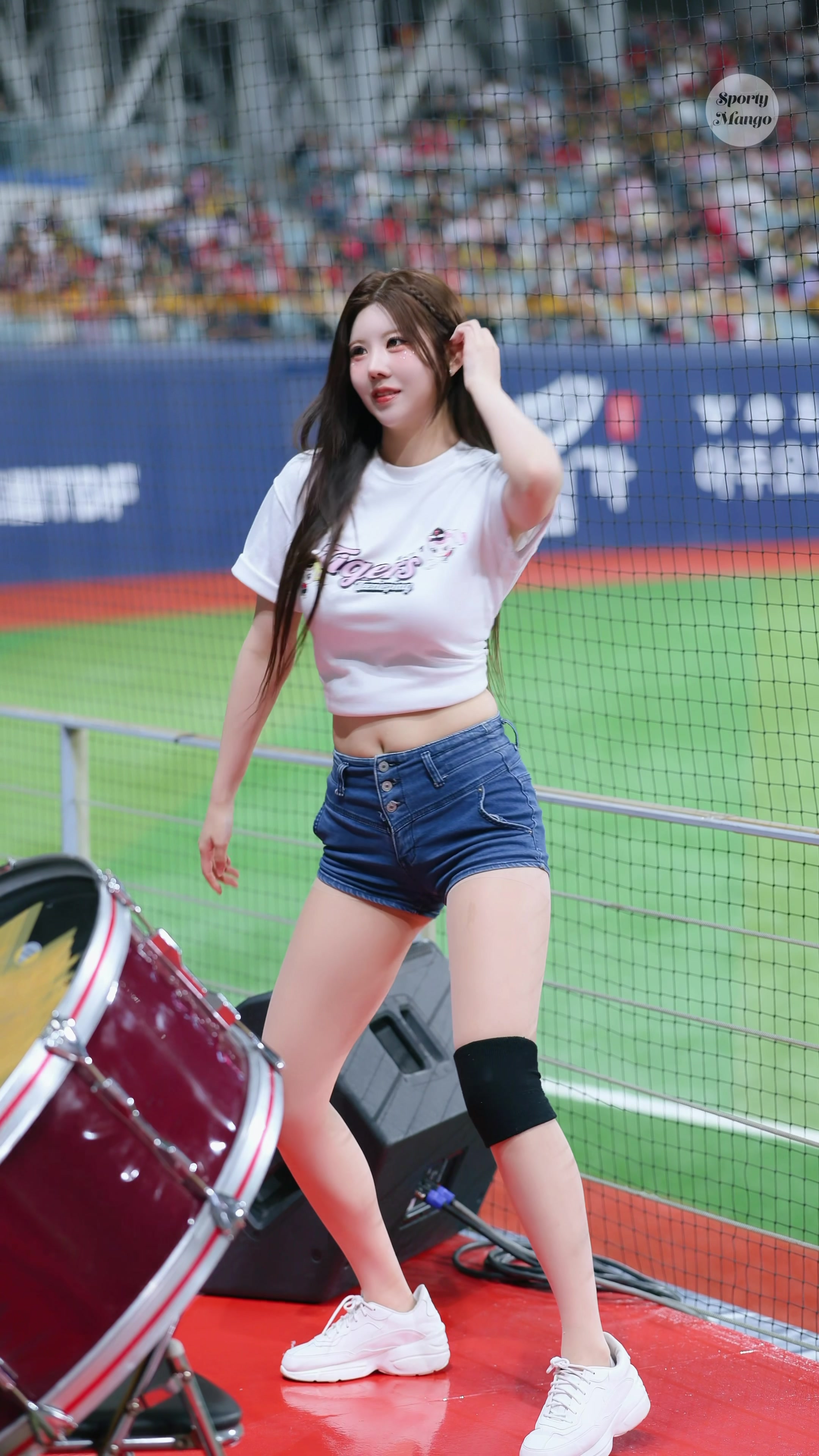 @sporty mango