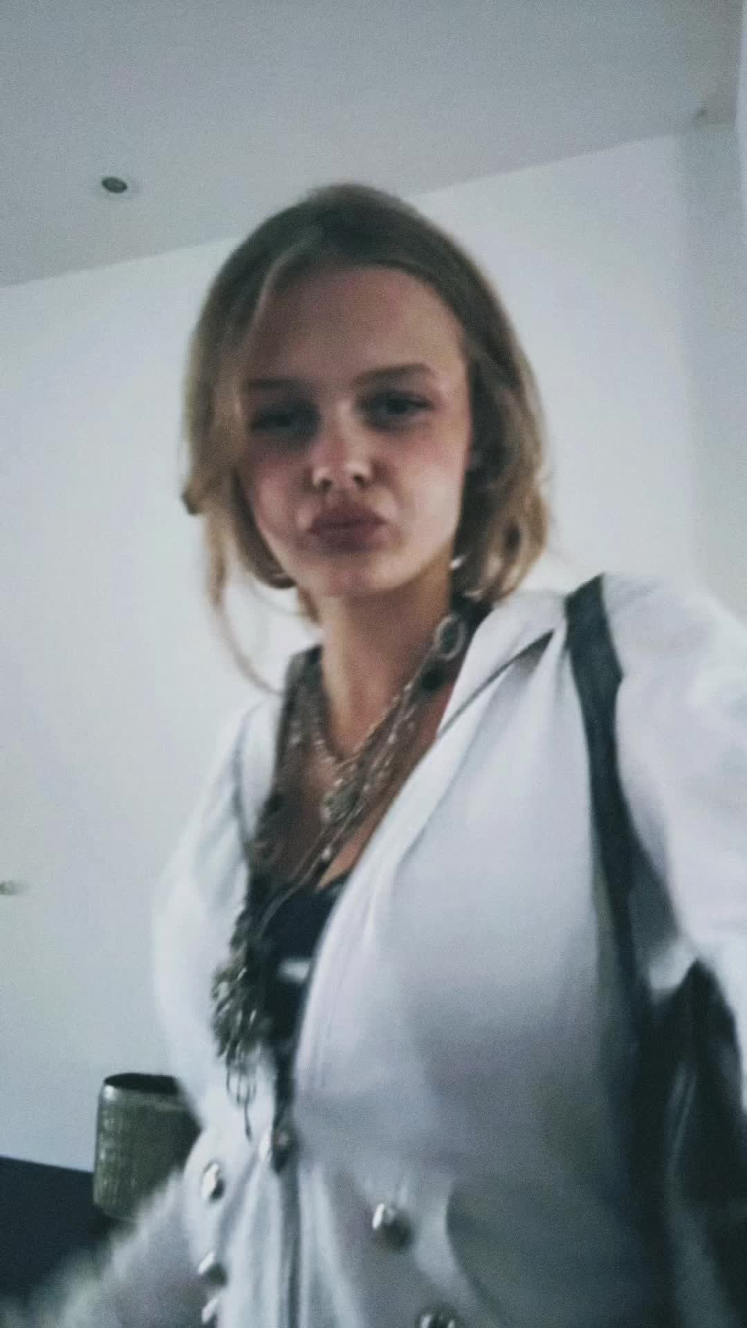 @anna.mrsnm