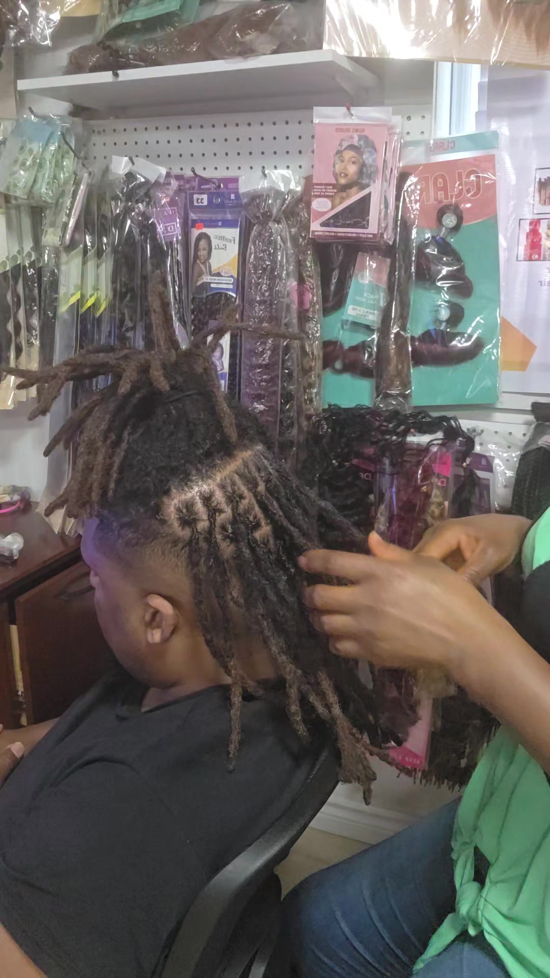 @toyerr_ hair