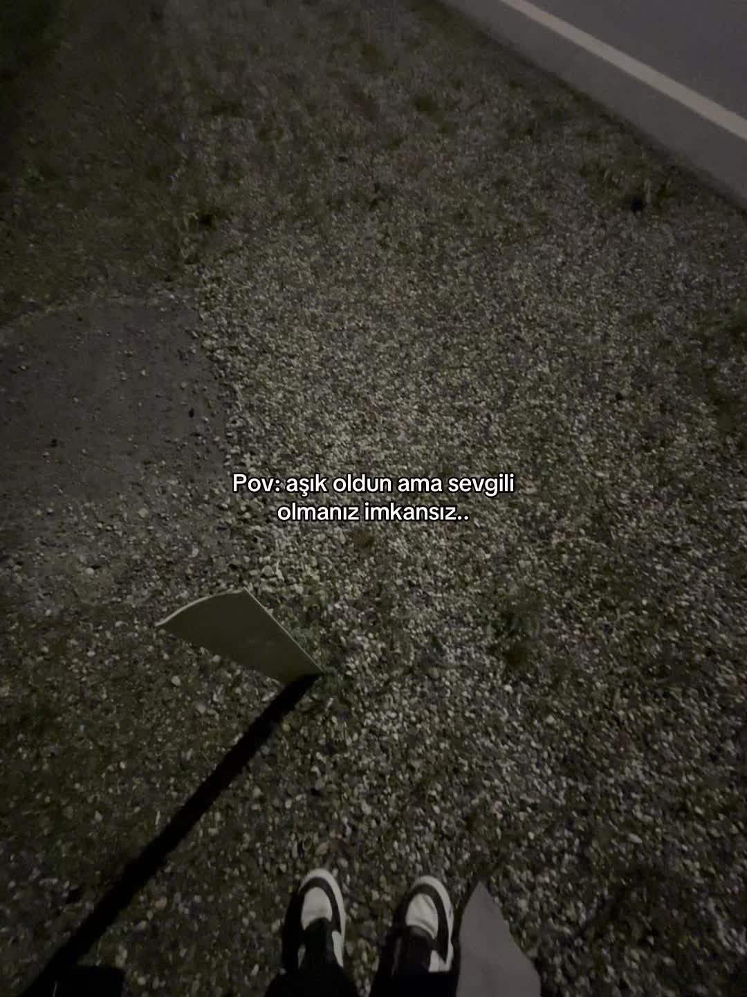 @𝓑.