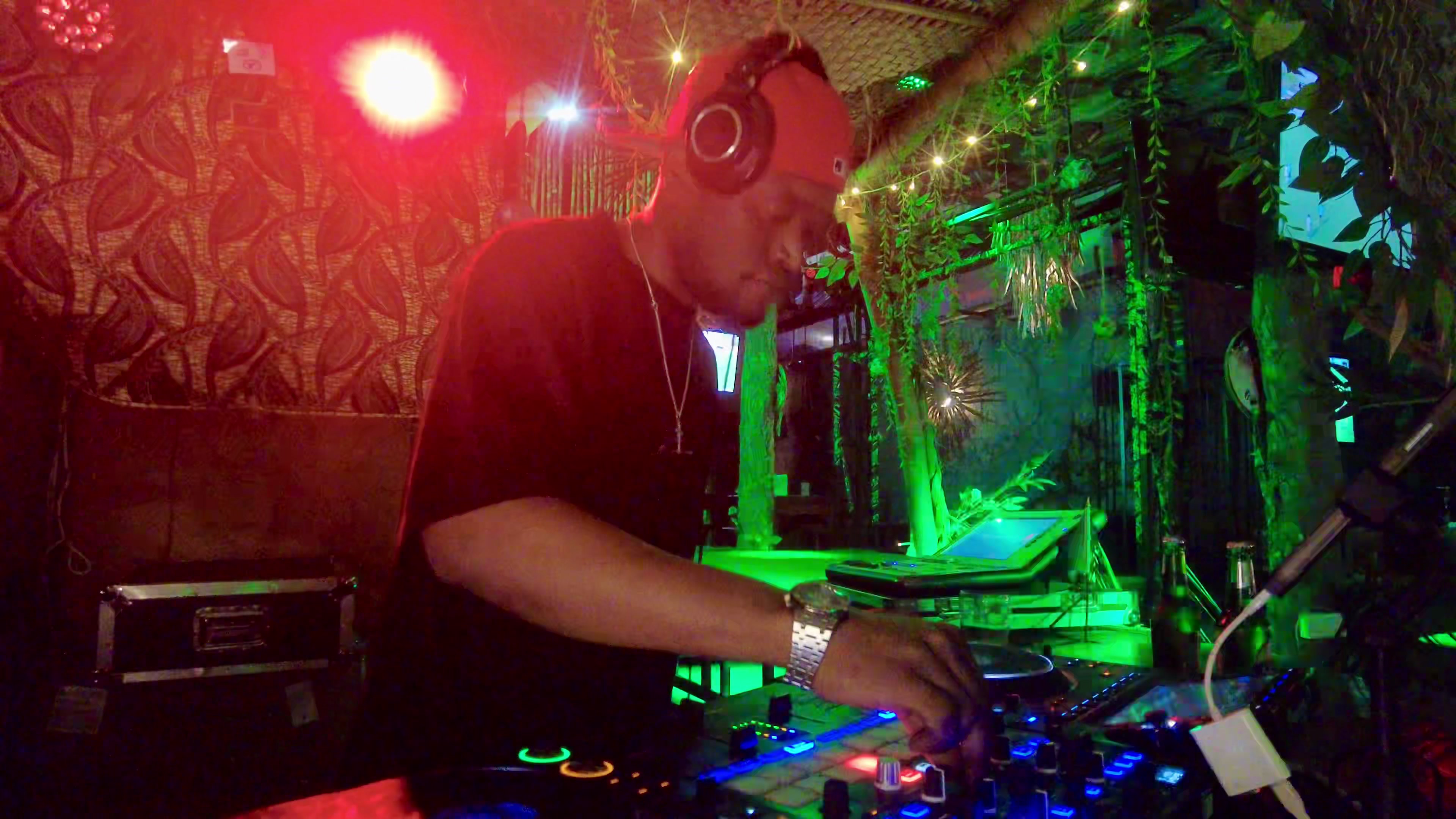 @DJ DEA